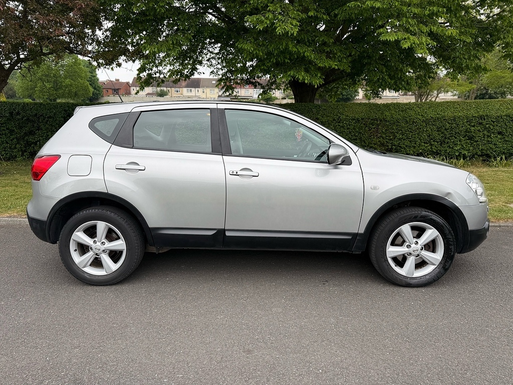 Nissan Qashqai Tekna U3454 Ulez Silver #2