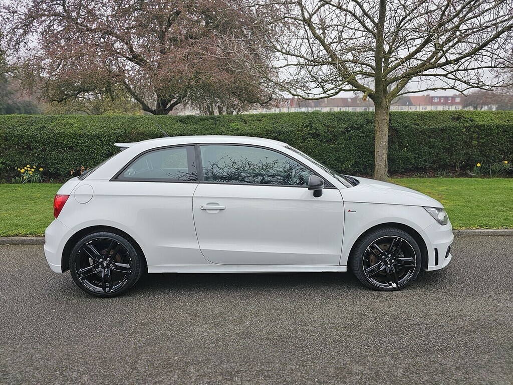 Audi A1 Tfsi S Line U3122 Ulez R16ECJ White #2