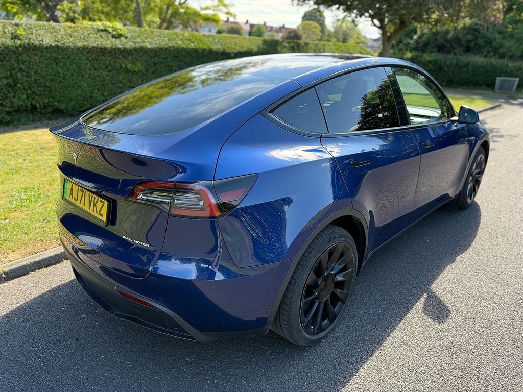 Tesla Model Y Long Range U3461 Ulez AJ71VKZ Blue #3