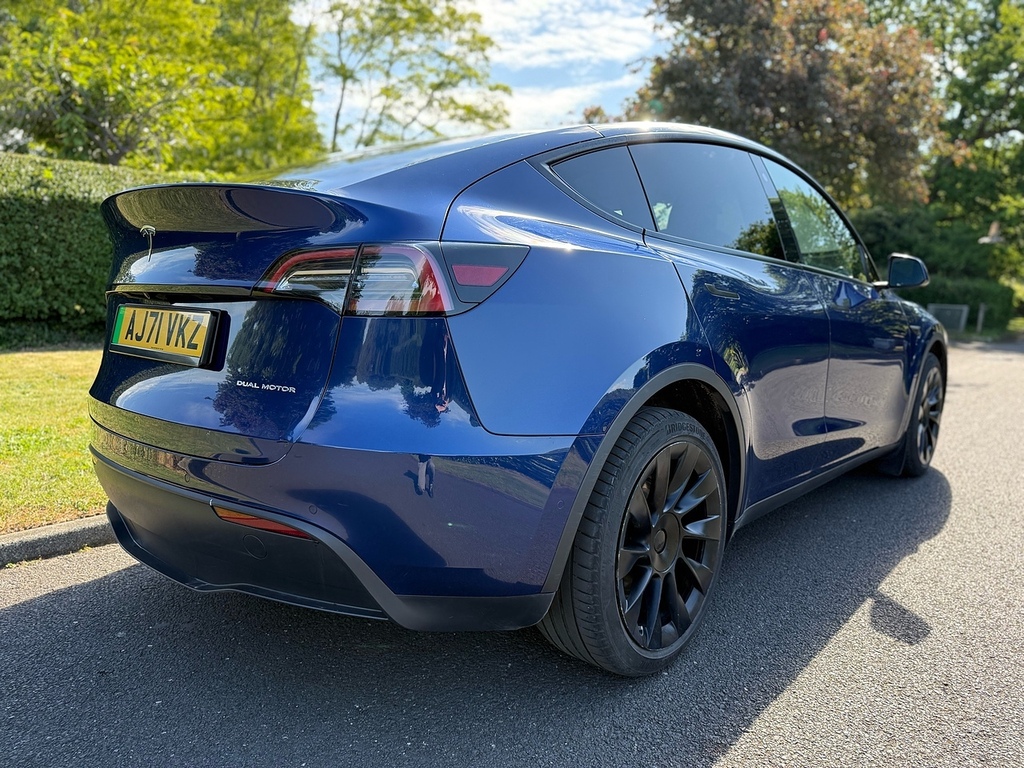 Tesla Model Y Long Range U3461 Ulez AJ71VKZ Blue #4