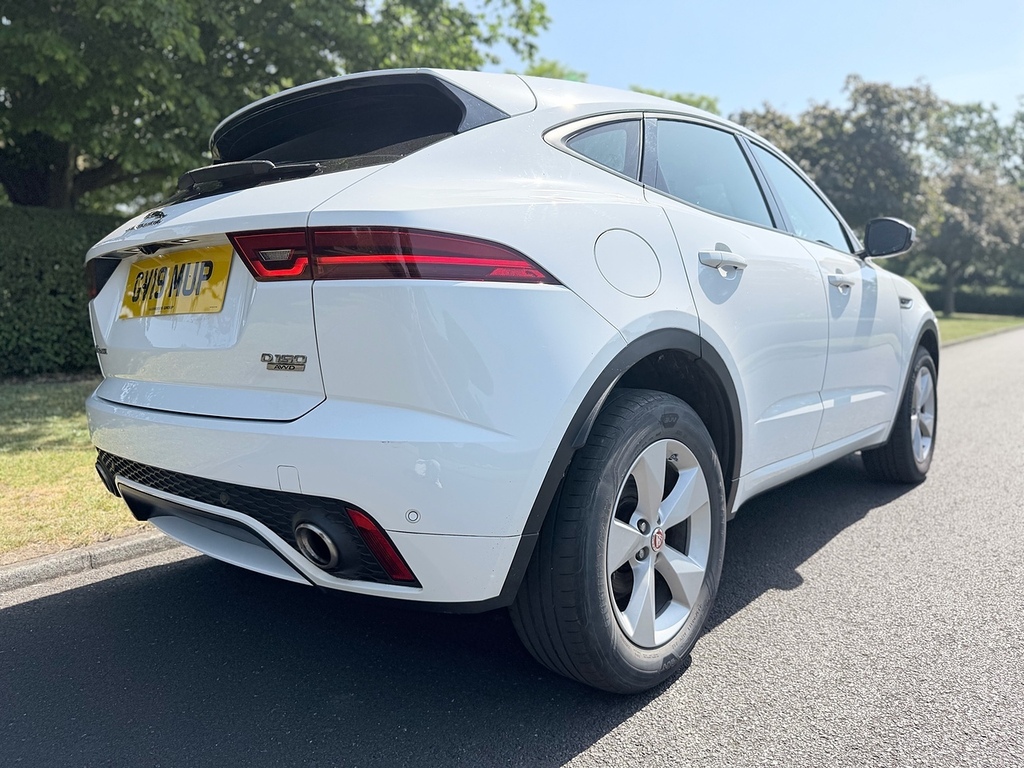 Jaguar E-Pace D150 R-dynamic S U3465 Ulez GV19MUP White #4