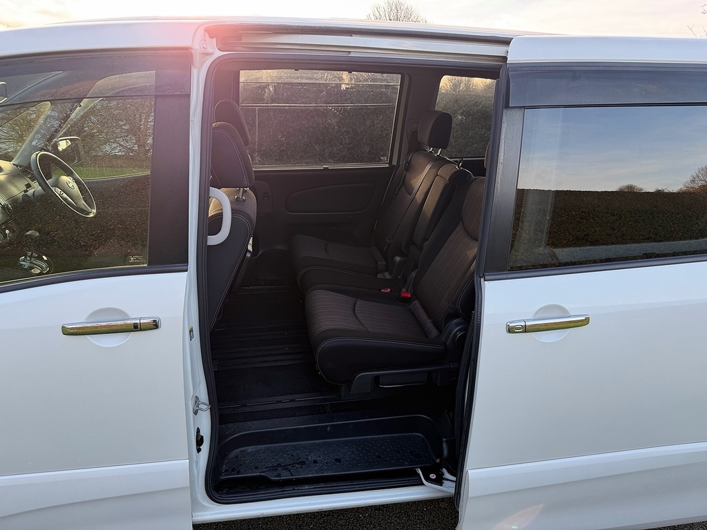 Nissan Serena Highway Star U3097 White #29