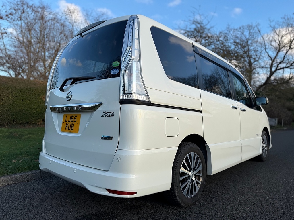 Nissan Serena Highway Star U3152 White #4