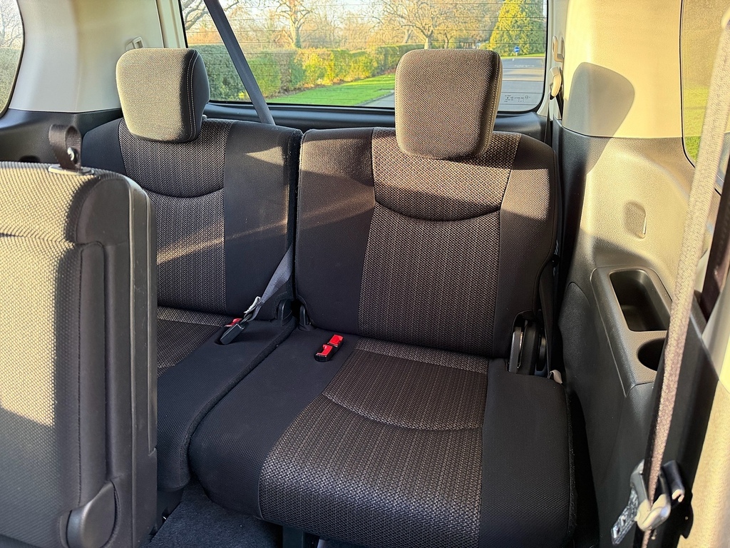 Nissan Serena Highway Star U3097 White #19