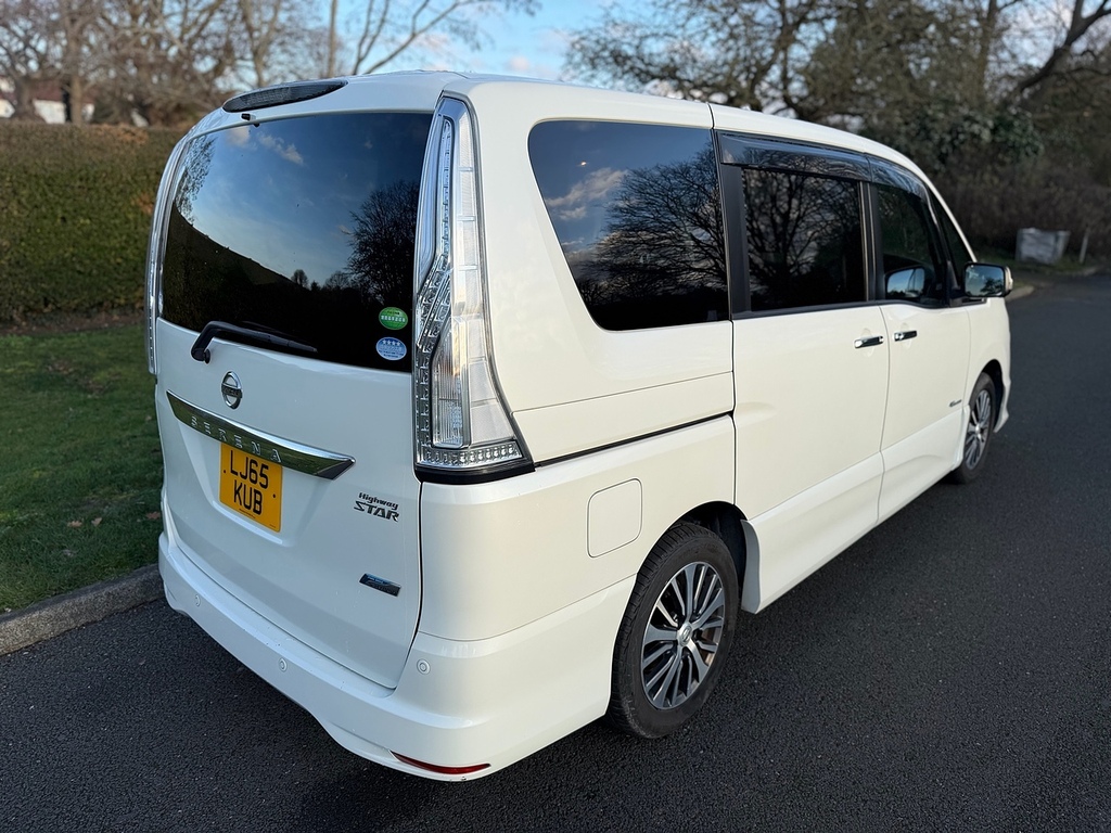 Nissan Serena Highway Star U3152 White #3