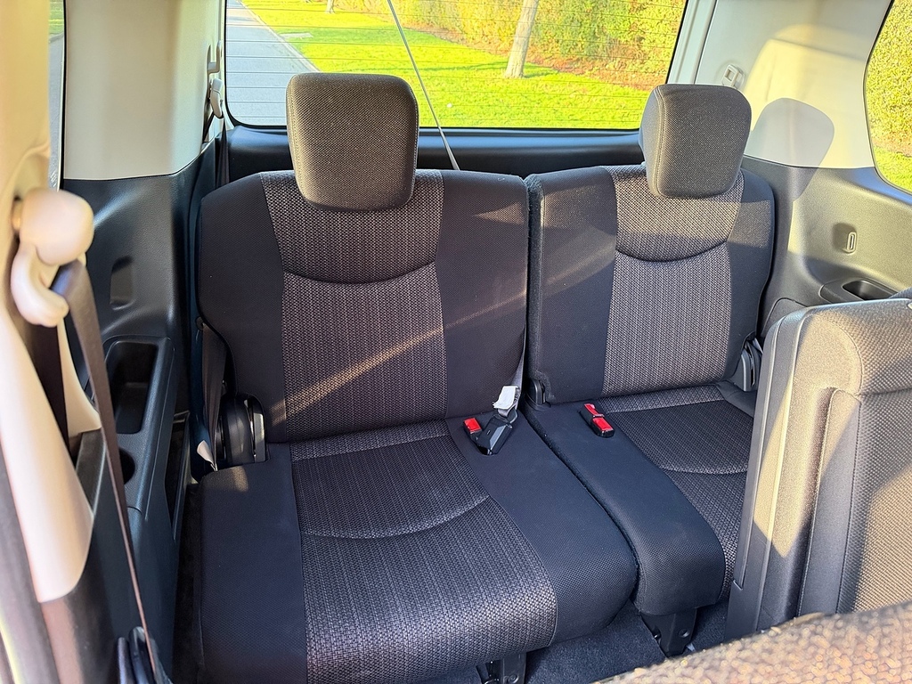 Nissan Serena Highway Star U3097 White #20