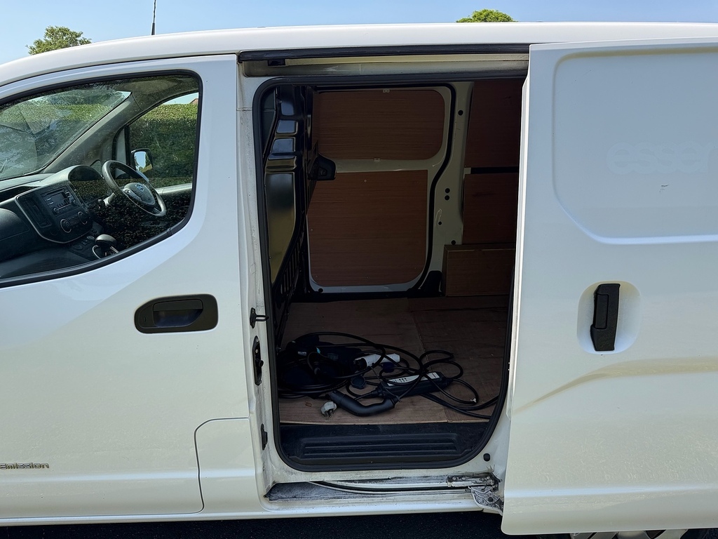 Nissan e-NV200 Mpv White #22