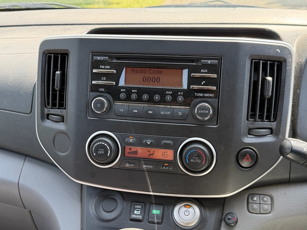 Nissan e-NV200 Mpv White #25