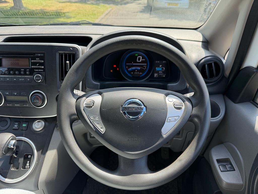 Nissan e-NV200 Mpv White #16