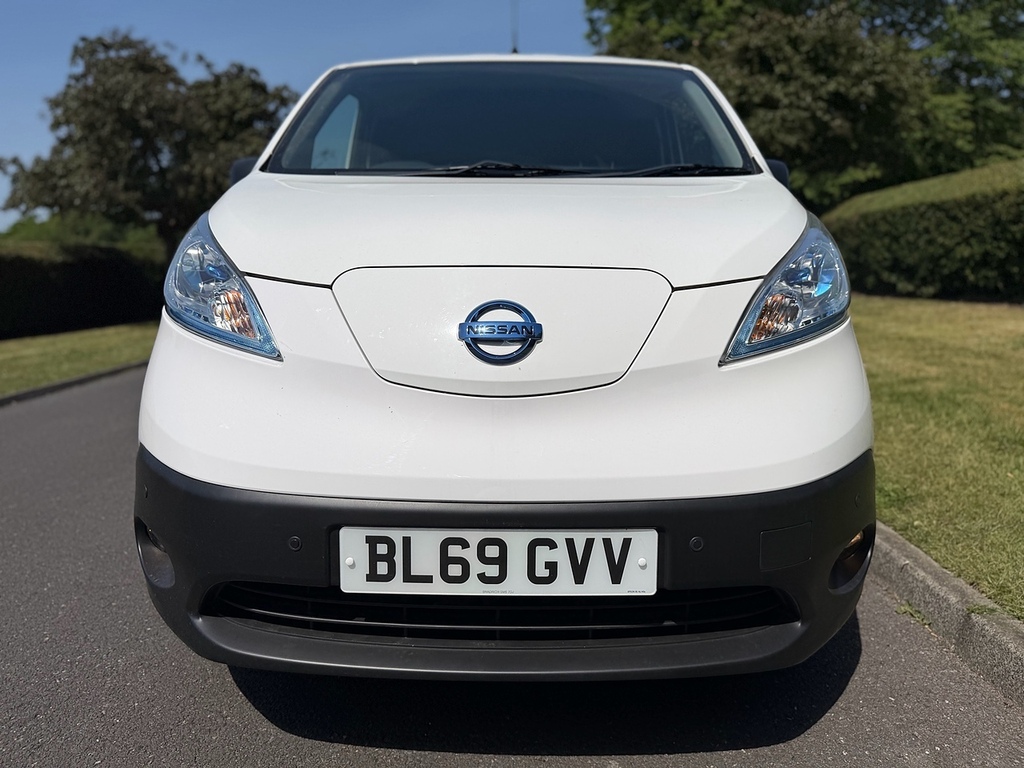 Nissan e-NV200 Mpv White #13