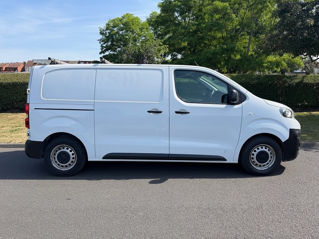 Peugeot E-Expert E 1200 Professional U3502 Ulez BF72SZJ White #2