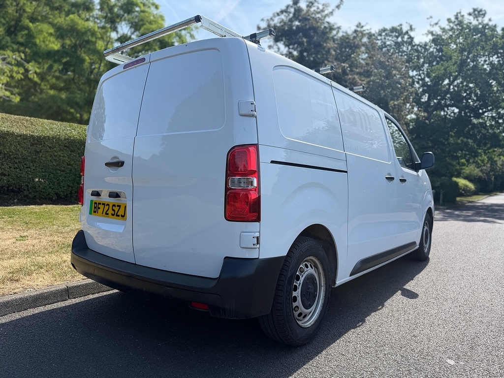 Peugeot E-Expert E 1200 Professional U3502 Ulez BF72SZJ White #4