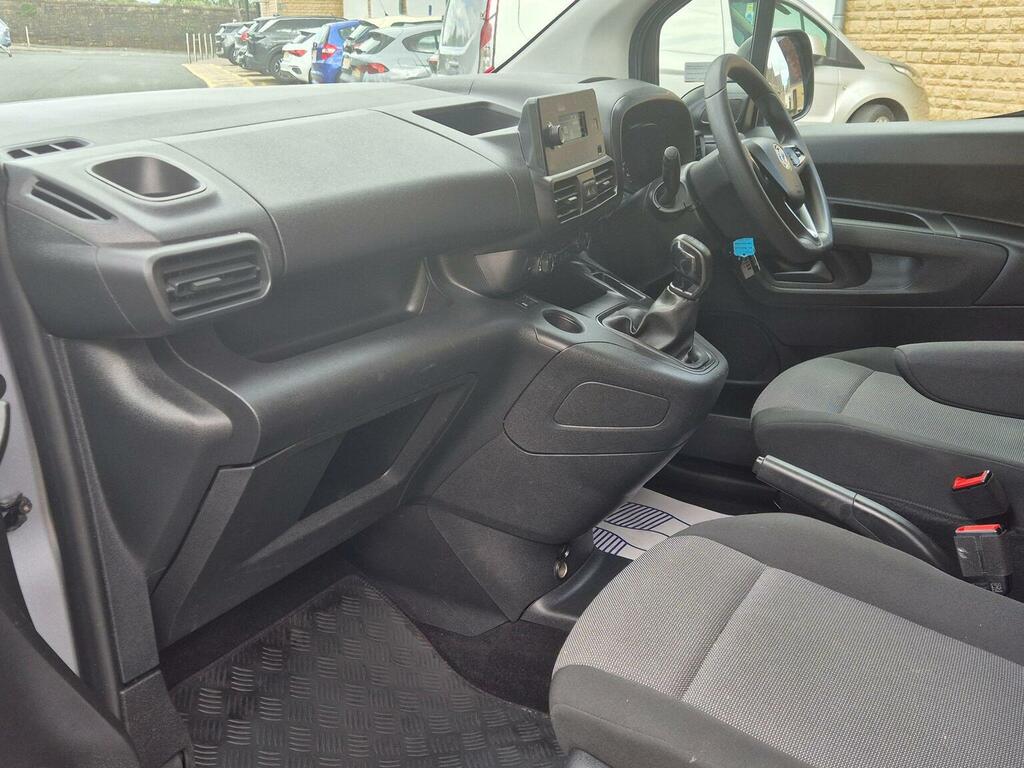 Vauxhall Combo 1.6 Turbo D 2300 Sportive L1 H1 Euro 6 Ss WP69LVK Grey #6