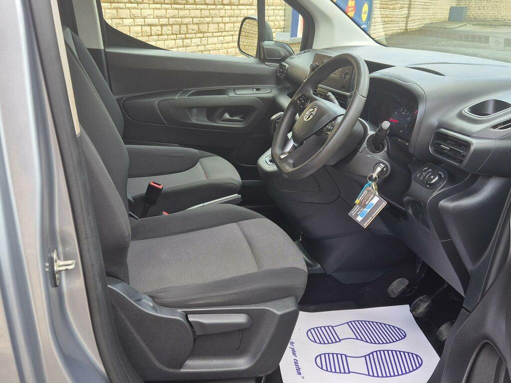 Vauxhall Combo 1.6 Turbo D 2300 Sportive L1 H1 Euro 6 Ss WP69LVK Grey #2