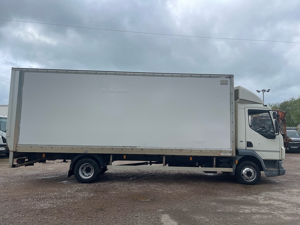 DAF All Models 45 Box Lorry With Taillift 7.5 Ton White #4