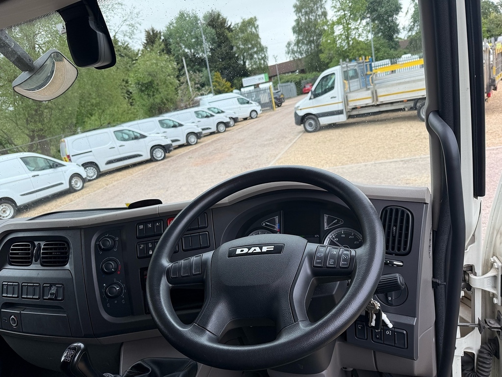DAF All Models Lf180 7.5T 20Ft Box Lorry With Column Taillift White #12