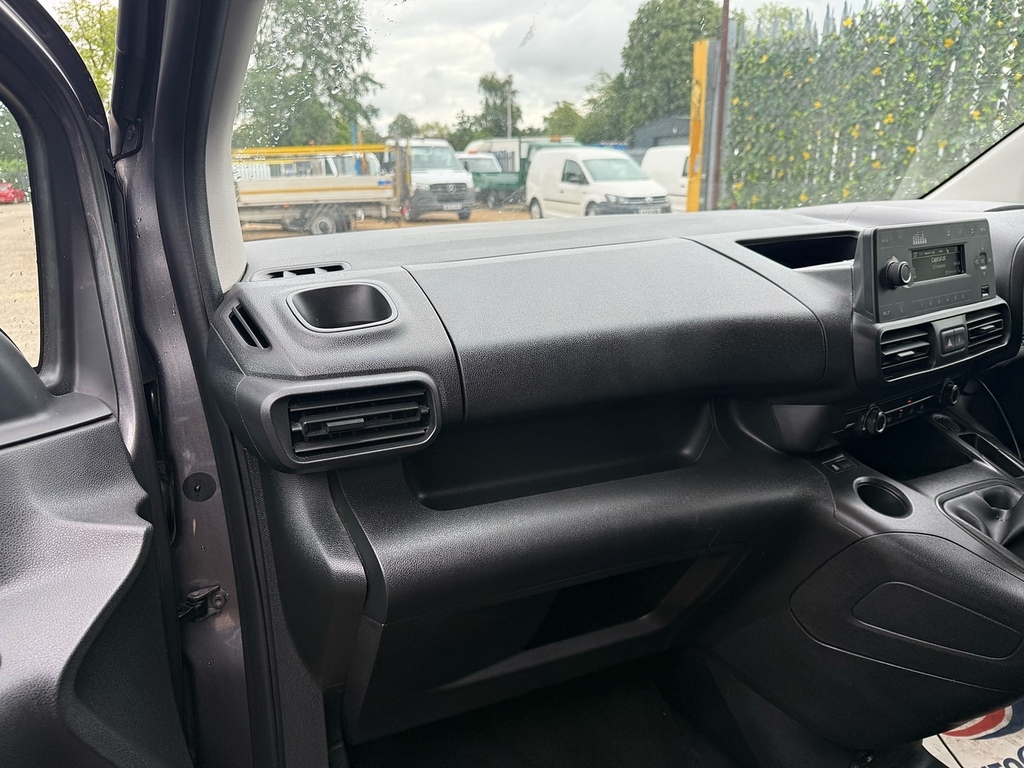 Vauxhall Combo Turbo D 2000 Edition 2020 U1509 Ulez White #14