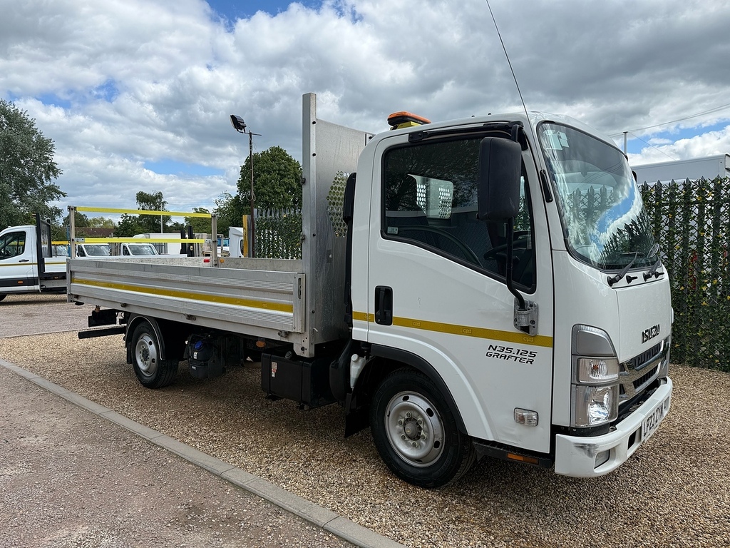 Isuzu D N35 LP23ZYN White