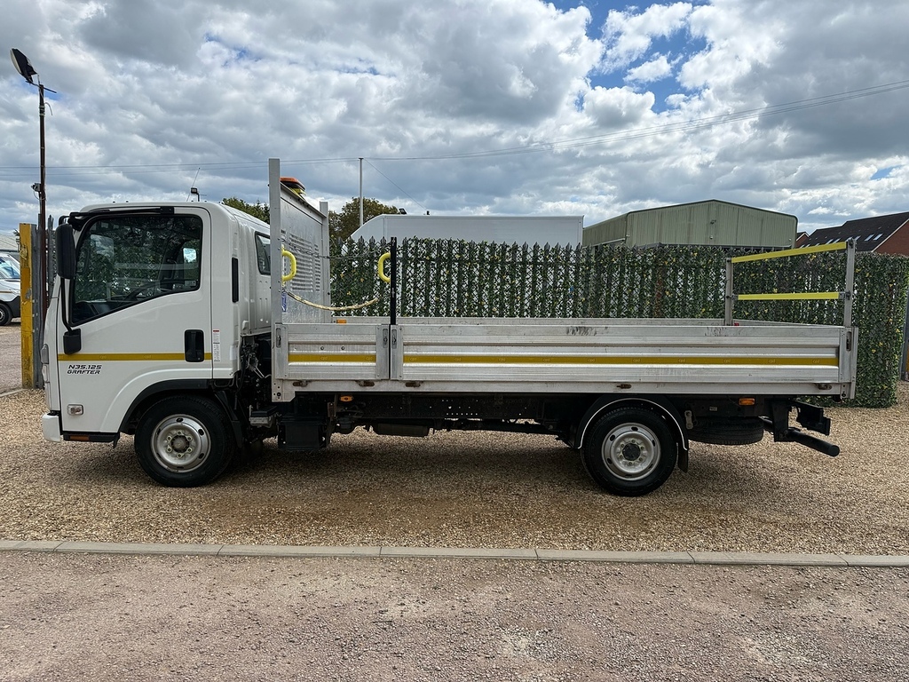 Isuzu D N35 LP23ZYN White #6