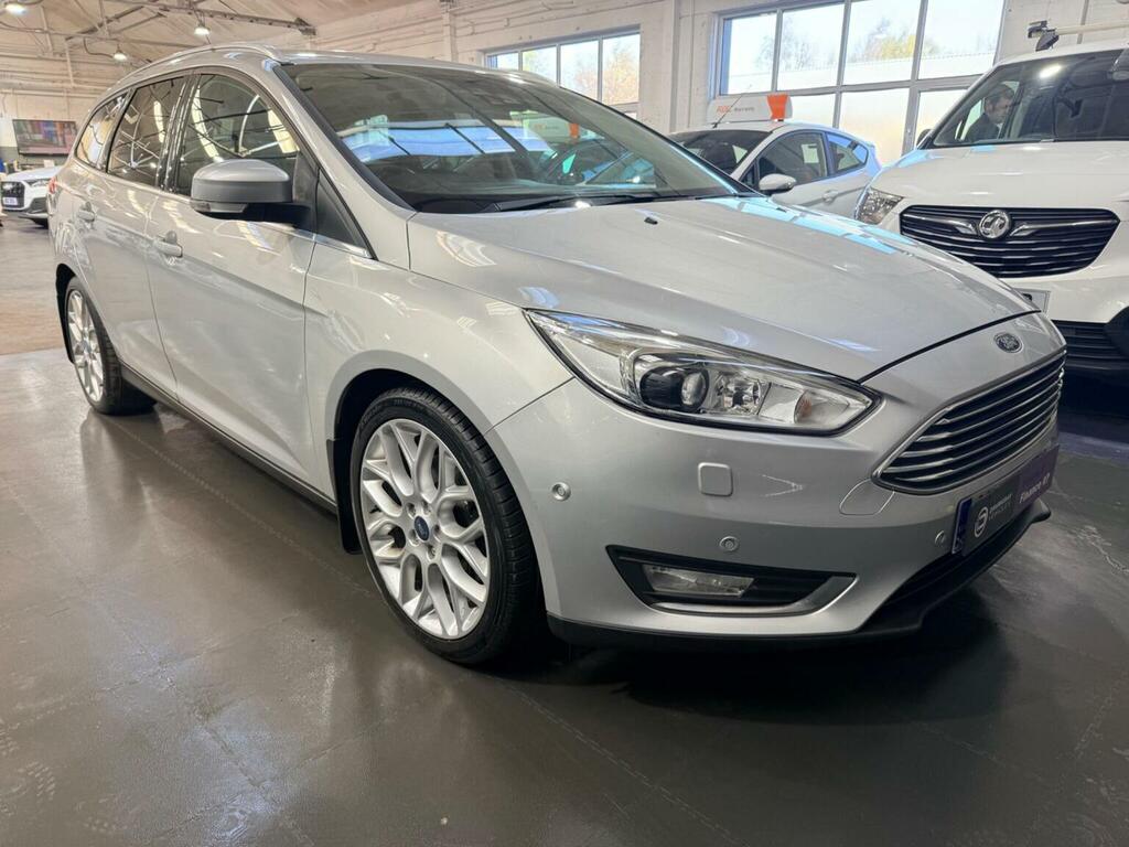 Ford Focus Estate 2.0 Tdci Titanium X Euro 6 Ss 2015 MW15YTJ Silver #2