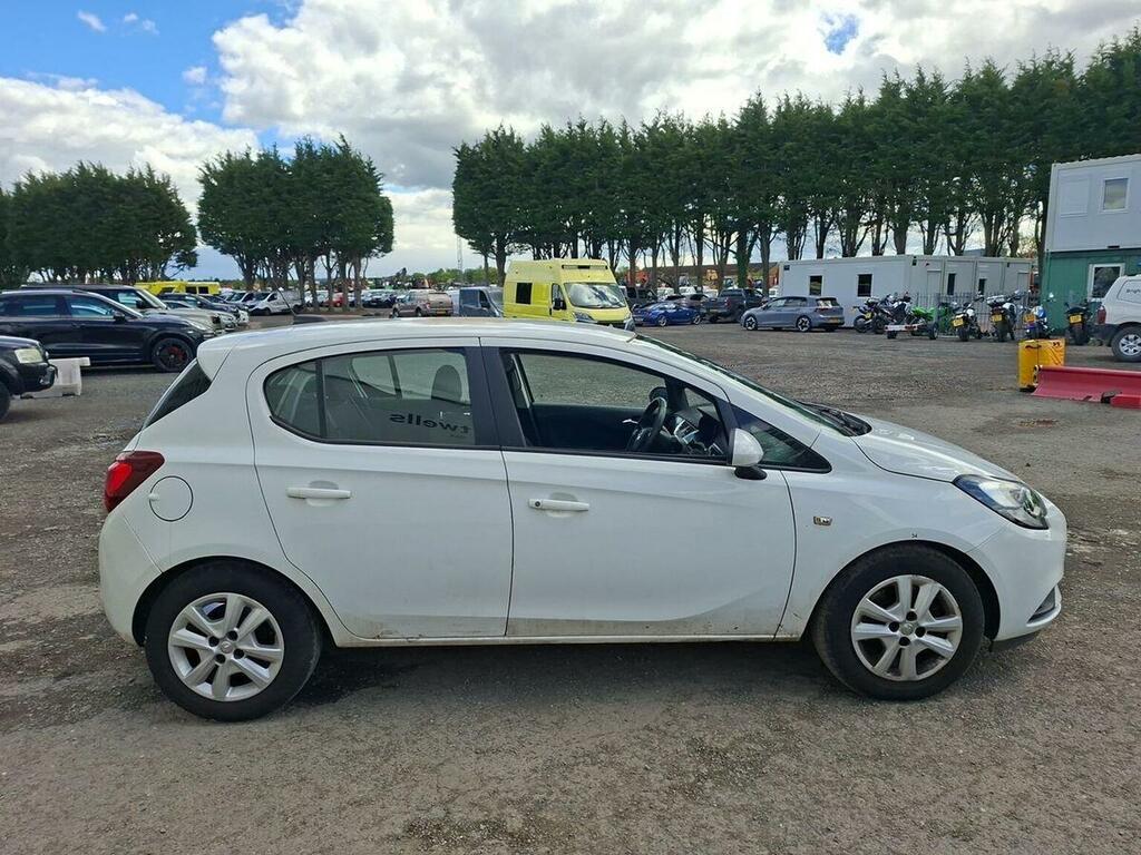 Vauxhall Corsa Hatchback 1.3 Cdti Ecotec Design Euro 6 Ss BX17GBO White #3