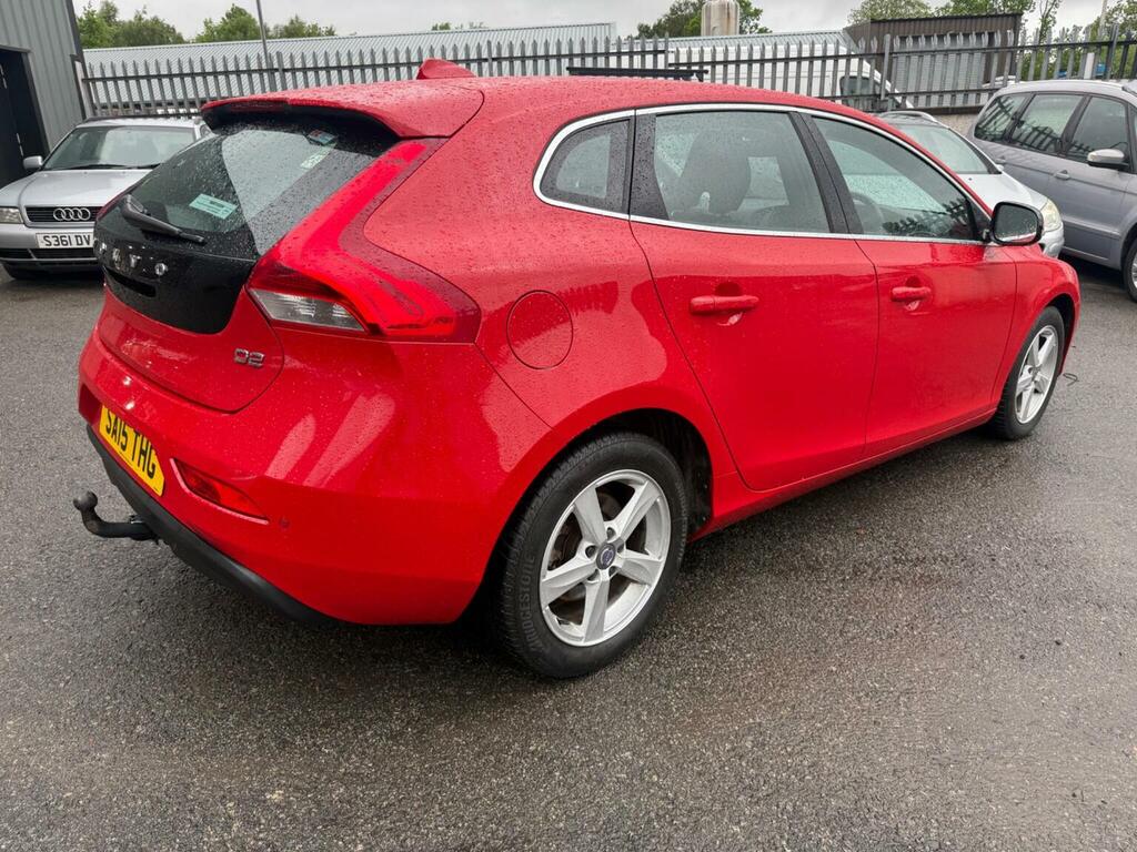 Volvo V40 Hatchback 1.6 D2 Se Euro 5 Ss 201515 SA15THG Red #4