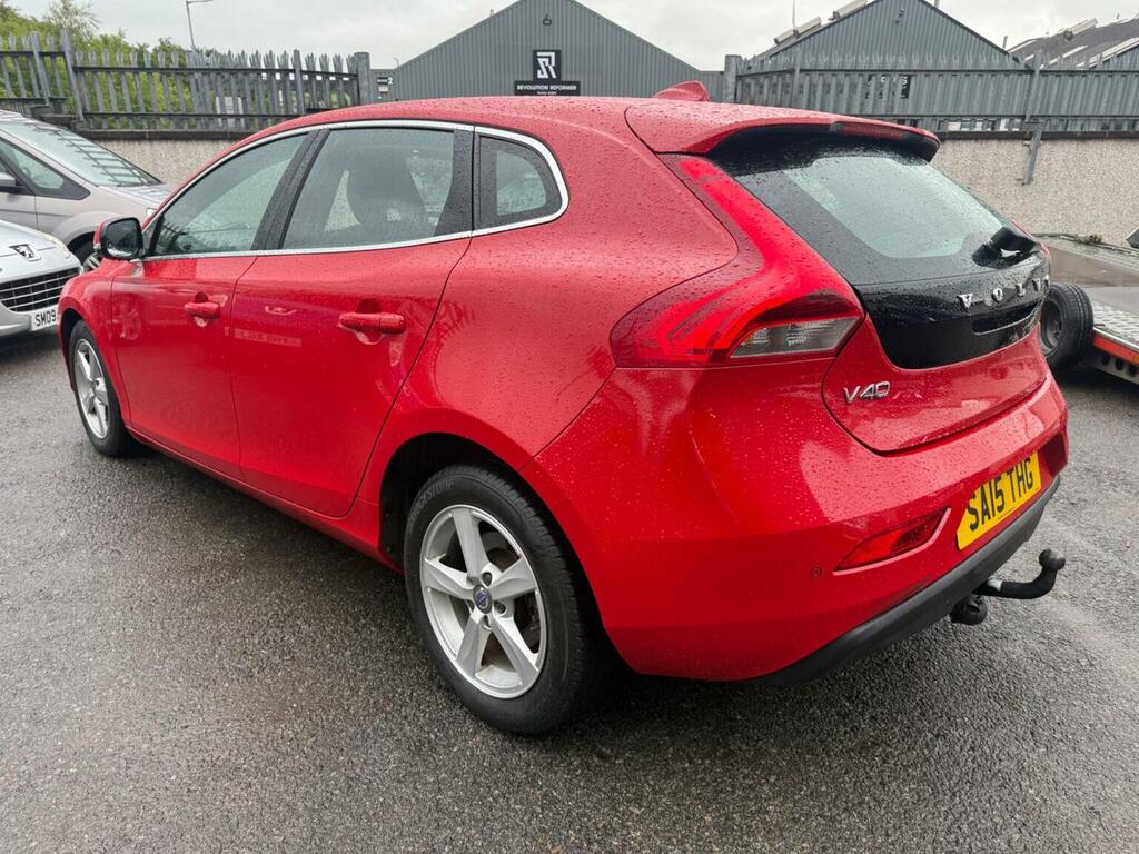 Volvo V40 Hatchback 1.6 D2 Se Euro 5 Ss 201515 SA15THG Red #3