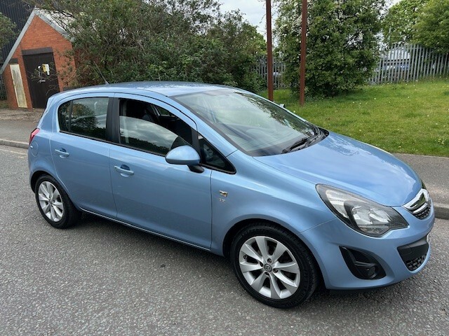 Vauxhall Corsa 1.2 16V Excite 201464 Blue