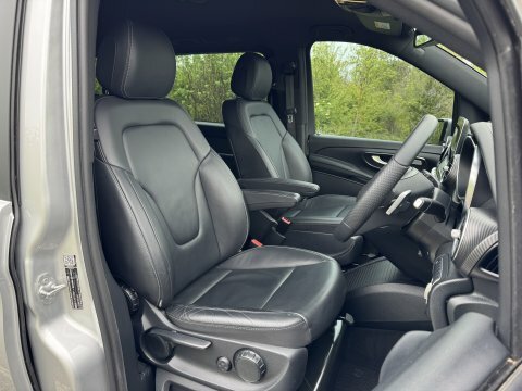 Mercedes-Benz V Class 2019 69 V300  #2