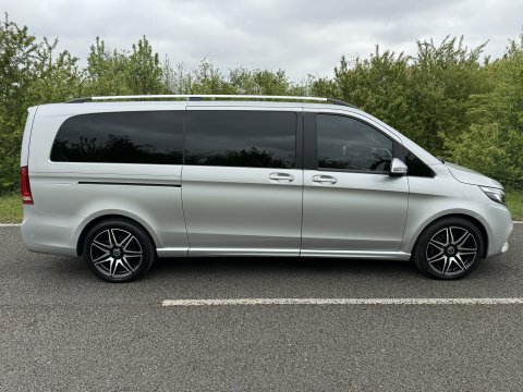 Mercedes-Benz V Class 2019 69 V300  #3