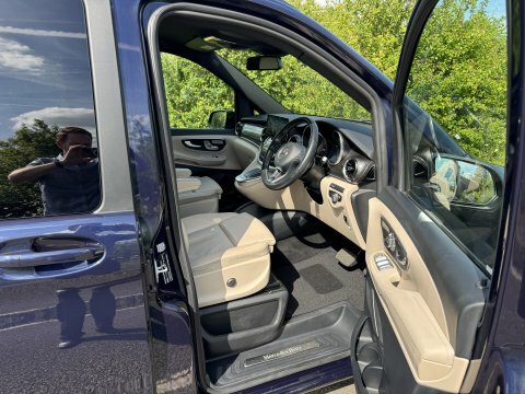 Mercedes-Benz EQV 2022 72 Eqv #5