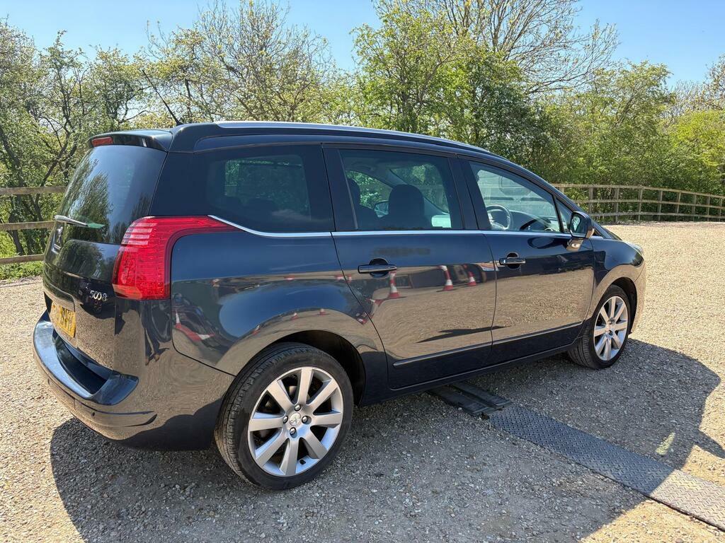 Peugeot 5008 1.6 Bluehdi Allure Euro 6 S S Blue #4
