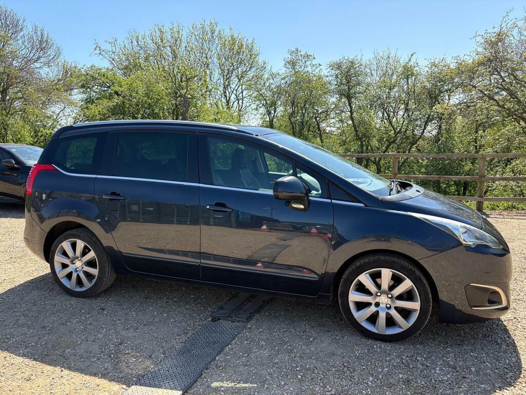 Peugeot 5008 1.6 Bluehdi Allure Euro 6 S S Blue #2