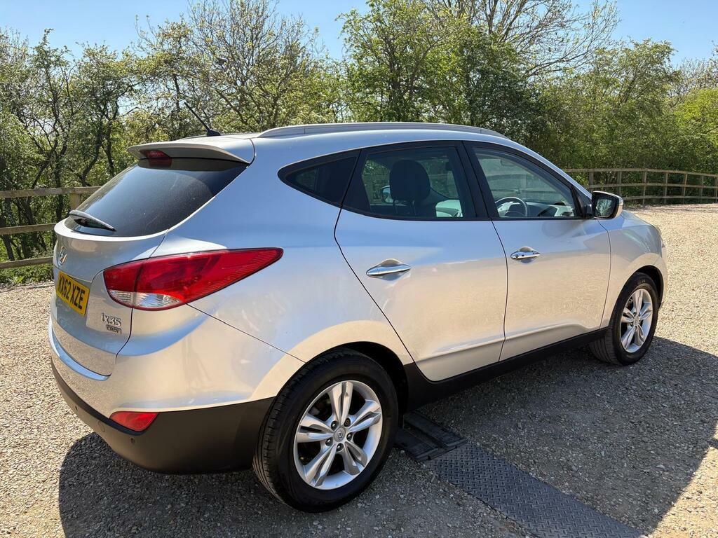 Hyundai Ix35 1.7 Crdi Premium Euro 5 S S KX62XZE Silver #3