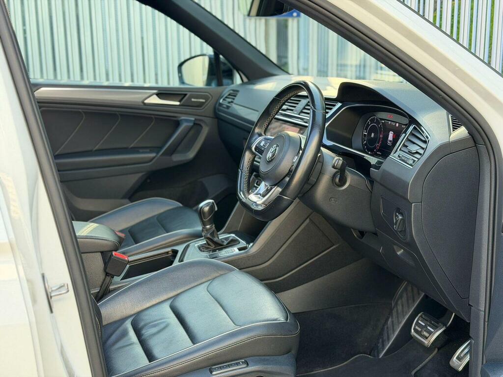 Volkswagen Tiguan Suv 2.0 Tdi R-line Dsg Euro 6 Ss 201868 EF68FMK White #2