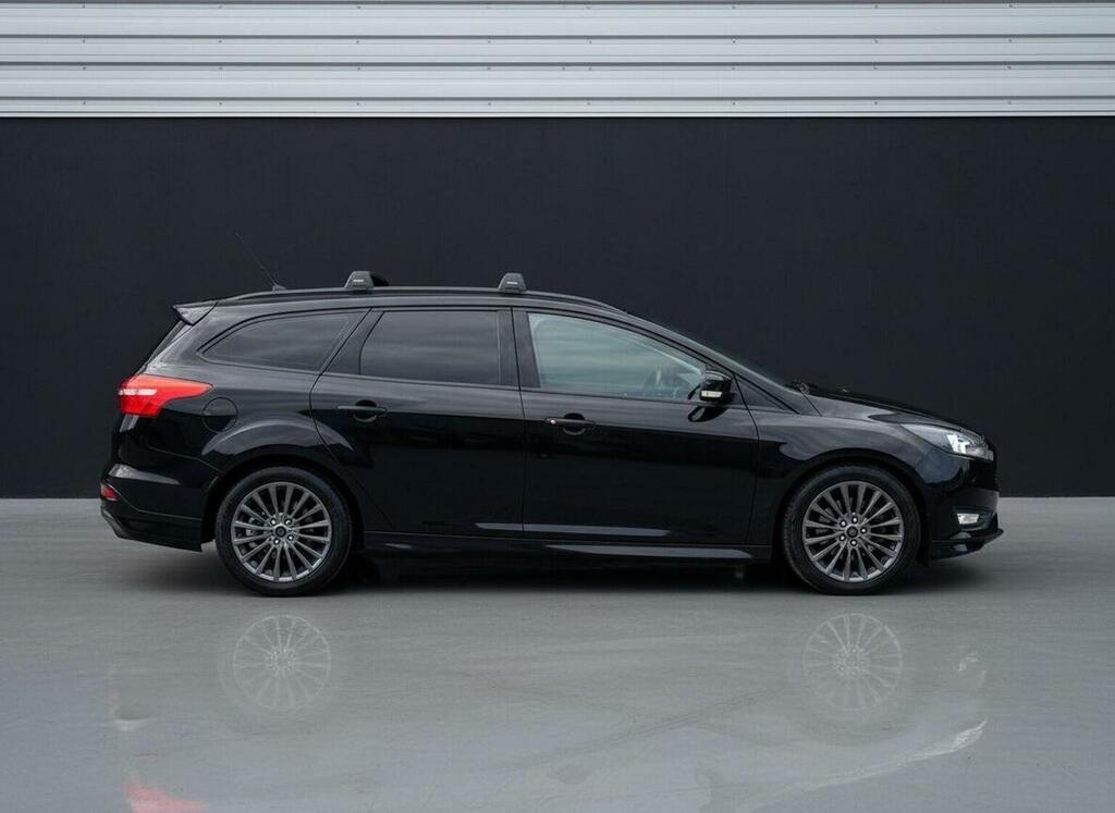 Ford Focus Estate 1.5T Ecoboost St-line Euro 6 Ss AE17PRV Black #6