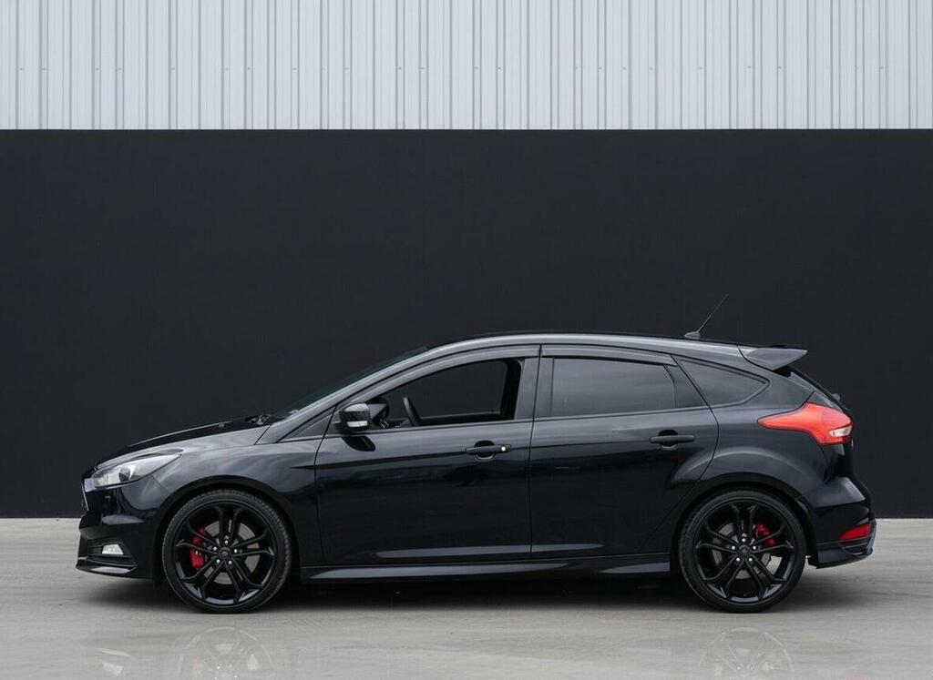 Ford Focus Hatchback 2.0T Ecoboost St-3 Euro 6 Ss 201 G28FST Black #4