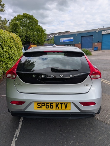 Volvo V40 T2 Momentum Silver #6