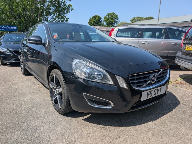 Volvo V60 D5 Se Lux Nav Black