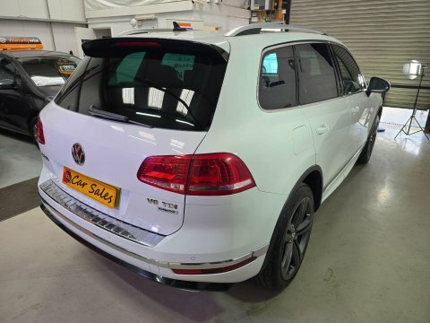 Volkswagen Touareg 2016 66 3.0 WV66TBX White #2