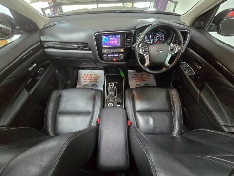 Mitsubishi Outlander 2017 67 2.0H YN67RDZ Black #3