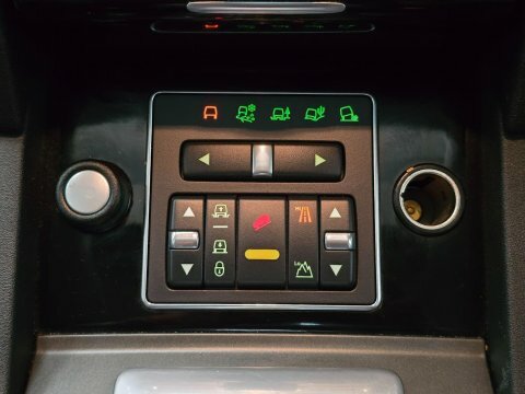Land Rover Discovery 3.0 4 Sdv6 Xs 255 Bhp 8Sp 7 Seat 4Wd Green #32