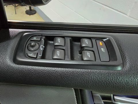 Land Rover Discovery 3.0 4 Sdv6 Xs 255 Bhp 8Sp 7 Seat 4Wd Green #46