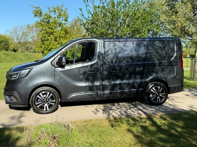 Renault Trafic Mpv MJ72CGZ Black #3