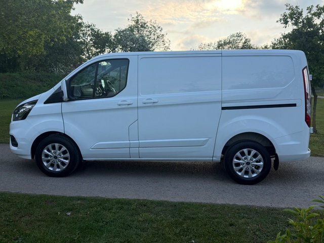 Ford Transit Custom Mpv HT72JJY White #3