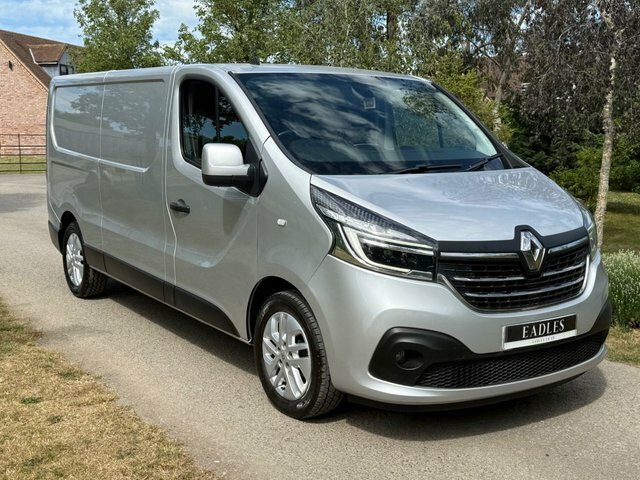 Renault Trafic Mpv Silver