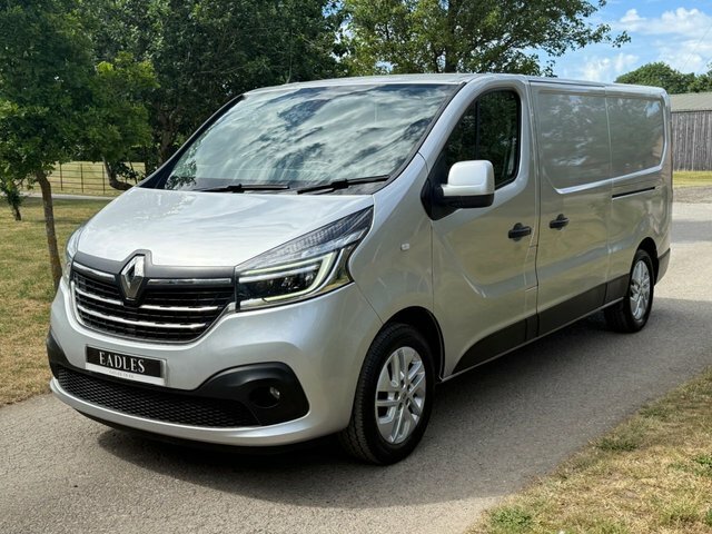 Renault Trafic Mpv YT20YDK Silver #2