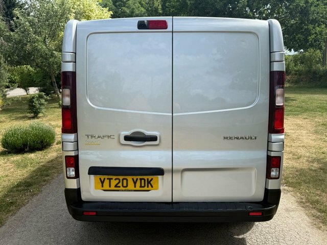 Renault Trafic Mpv YT20YDK Silver #5
