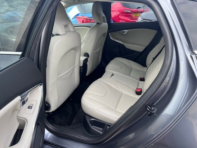 Volvo V40 D2 Se Lux Nav #6