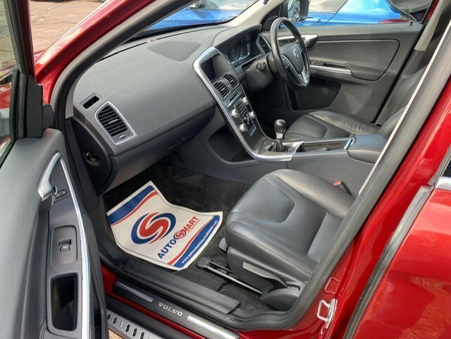Volvo XC60 D5 Se Nav Awd YP15DFK  #4